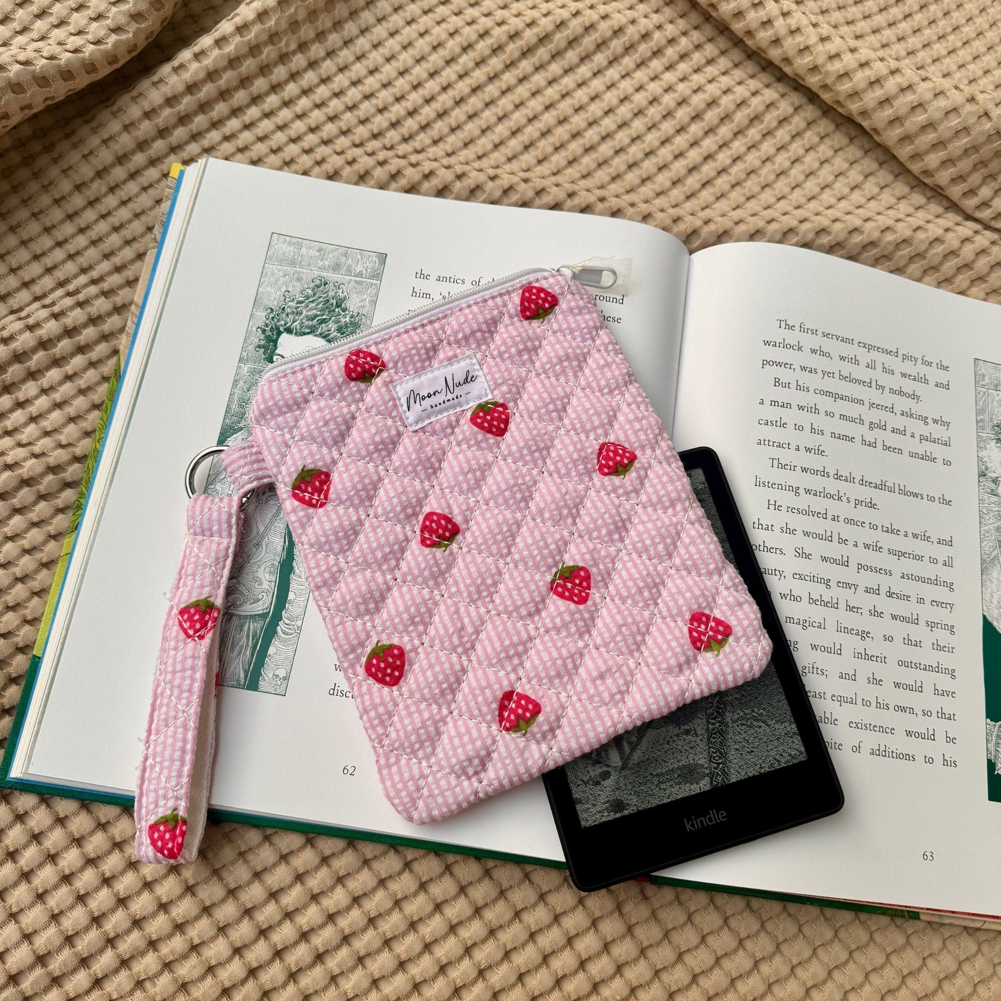 Moon Nude Strawberry eReader Pouch